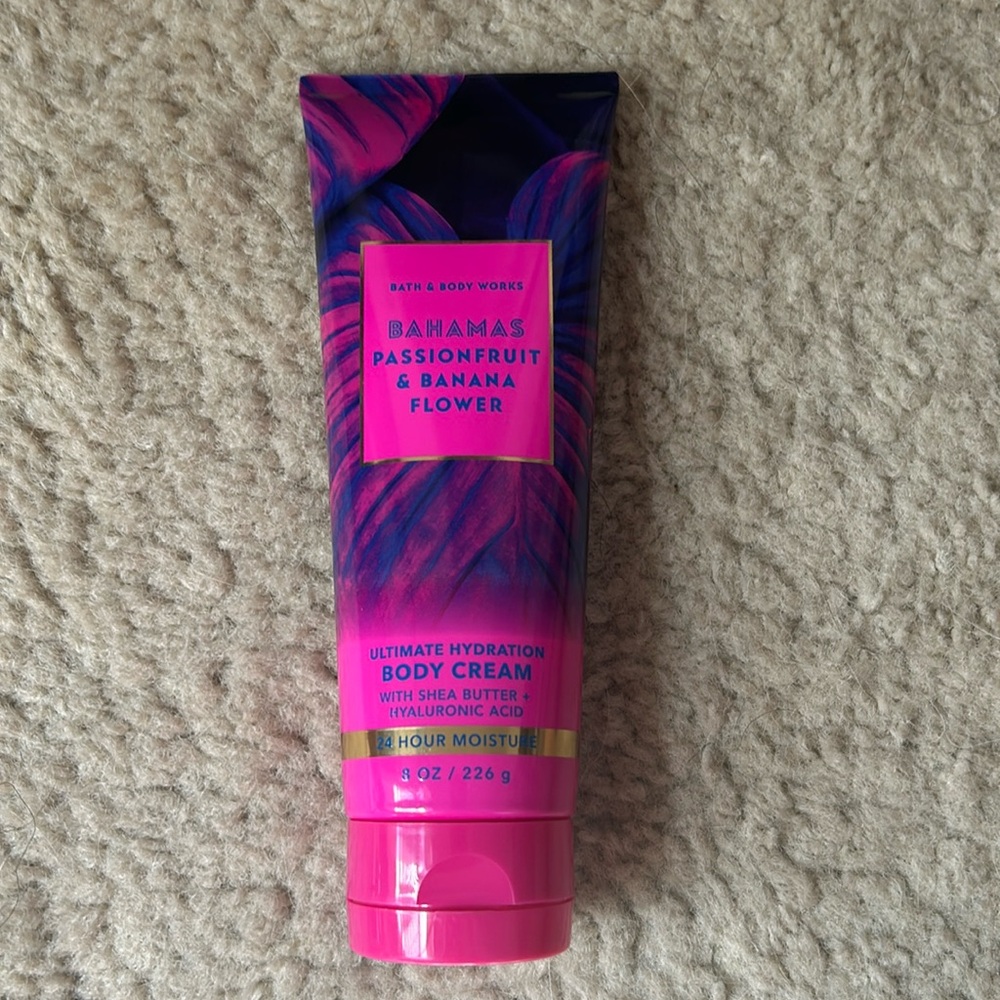 Brand new Bath and body Works Bahamas passionfruit and banana flower body cream